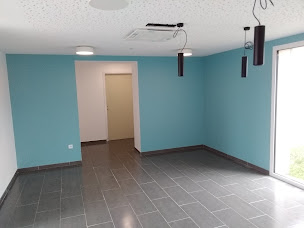 Photo n°10 de Tout En Couleurs à Sevrai (Peintre en bâtiment)