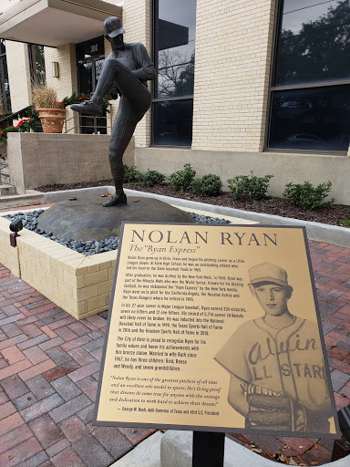 Nolan Ryan Statue - Visual