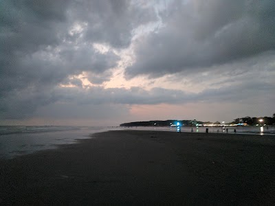 Photos of Laboni Beach Observation Tower