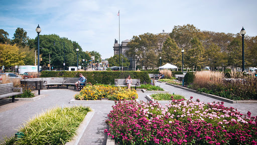 Schenley Plaza, 4100 Forbes Ave, Pittsburgh, PA 15260