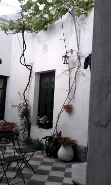 La Casa de Bernarda Castilla y Arrue, Author: Roxana Aguirre