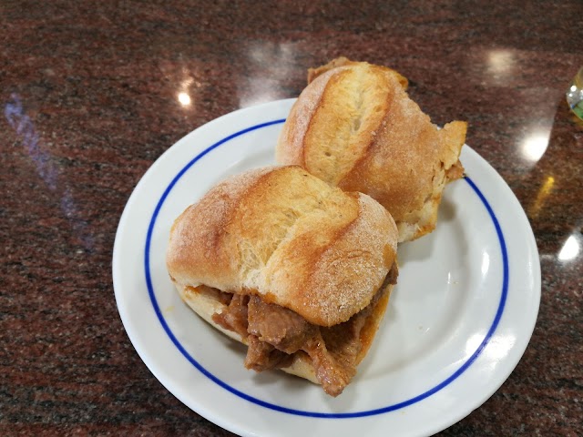 O Astro Cervejaria Petisqueira