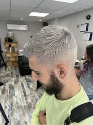 Photo n°9 de L'atelier by Célyne à Albi (Salon de coiffure)