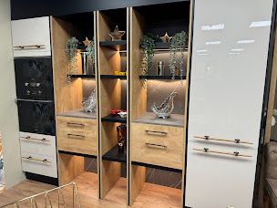 Photo n°28 de Menuiserie SARI Fabricant de menuiserie, Cuisine & Bains à La Ricamarie (Magasin de fenêtres en PVC)