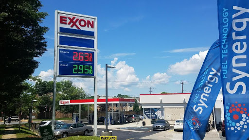 Montgomery Mall Exxon Logo