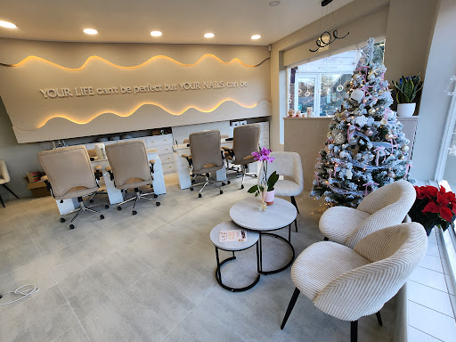 Gem's Nail Spa Byfleet