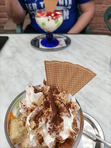 S. Brigante Eiscafé - Thumbnail
