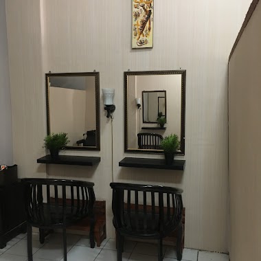 Puri Dewi Salon & Day Spa, Author: Yuliana Shinta