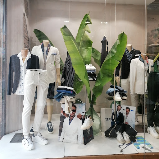 Bridgetown's Abbigliamento Uomo Gallery - Italy