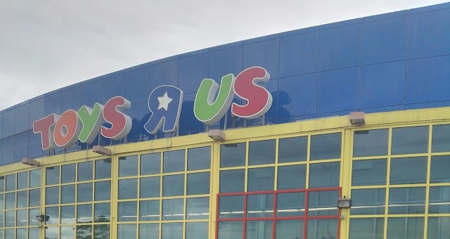 Toys"R"Us
