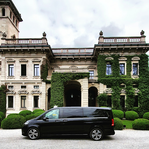PRIVATE COMO CHAUFFEUR - Thumbnail