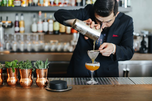 Ever Bar - Visual