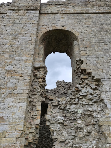 Bowes Castle - Visual
