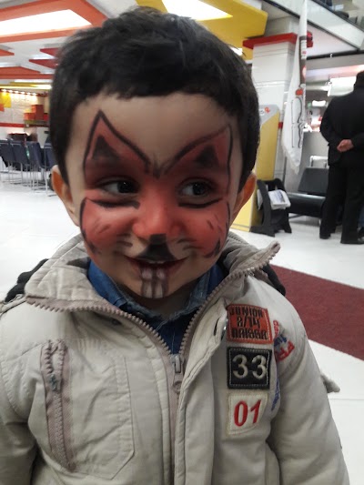 Photos of Mehdi Hila