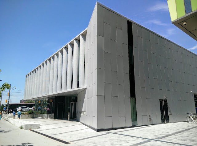 Toronto Public Library - Fort York Library