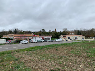 Photo n°5 de Garage HUG Motors Services Montjoire à Montjoire (Garage automobile)