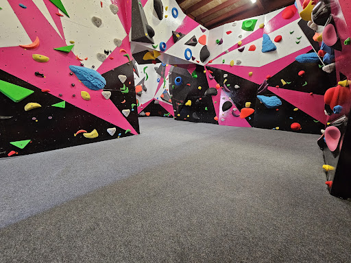 The hangout climbing ltd - Thumbnail
