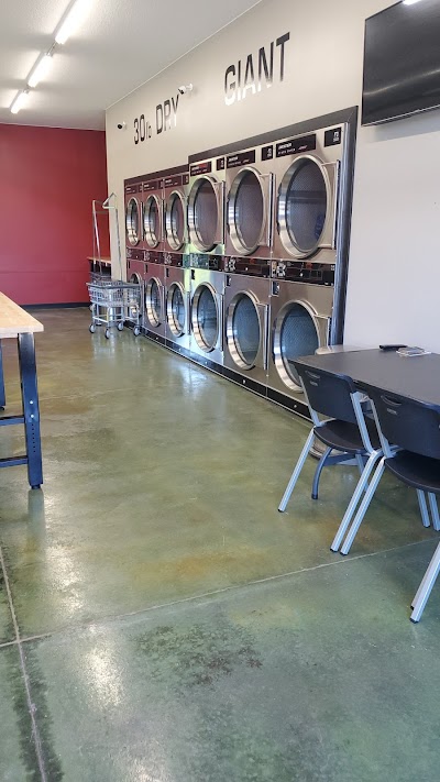 Giant Laundromat