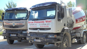 Photo n°32 de PÉRIGORD BÉTONS -Champsac Béton Prêt à l'emploi-Livraison Béton- Chalus-Thiviers-Nontron-Dordogne-Limoges-Haute Vienne à Champsac (Fournisseur de béton prêt-à-l'emploi)