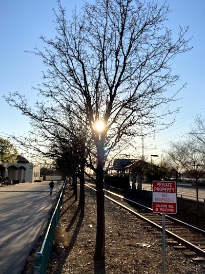 Zinfandel Station (EB)