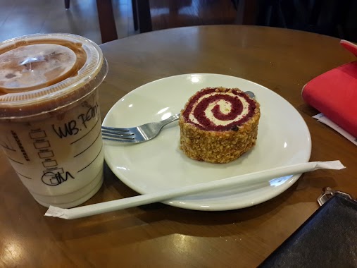 Starbucks Coffee, Author: Arafani Putri