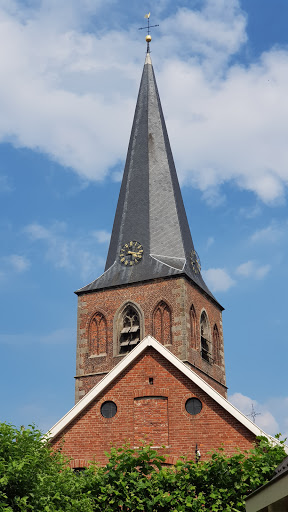 NH kerk met toren