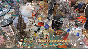 Photo n°9 de Maison Droin Antiquités à Avallon (Boutique de cadeaux)