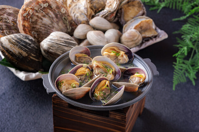 ROBATA Grill Restaurant SHIKOTSU｜炉端焼レストラン 志古津（しこつ）