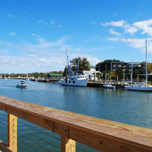 Vickery's Bar & Grill - Thumbnail
