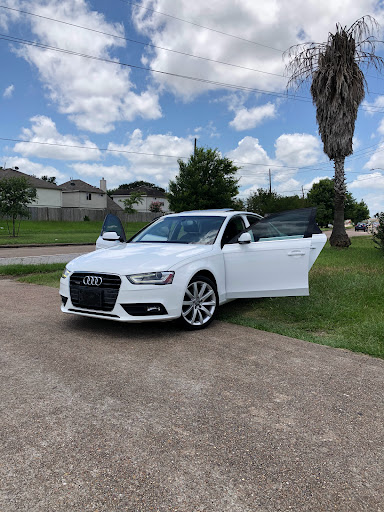 UNIVERSAL AUTO CHOICE LLC - Visual