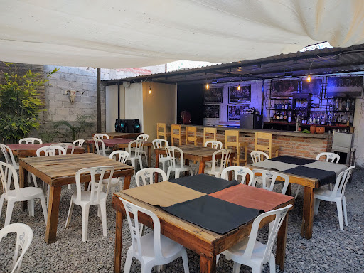 Héctor's cantaritos - Thumbnail