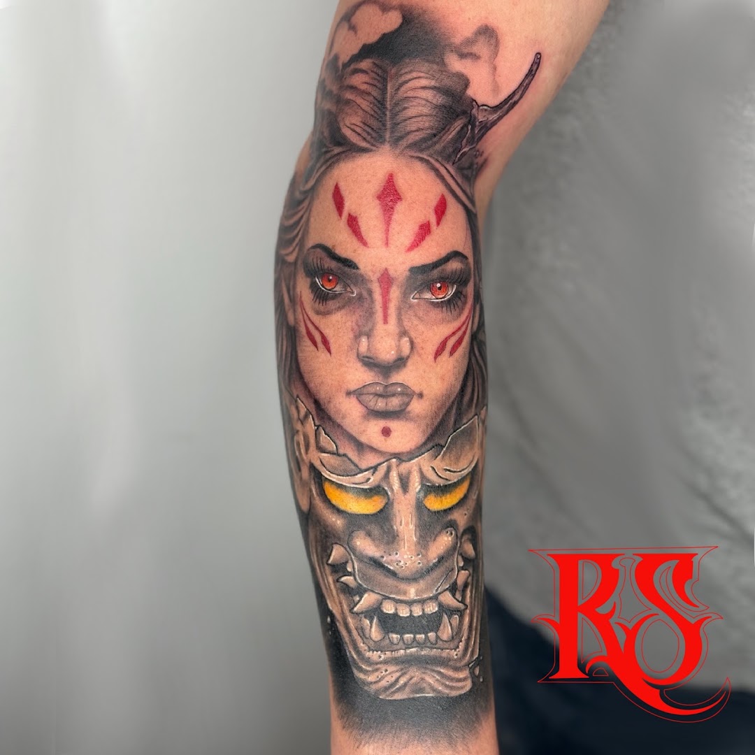 La Viuda Negra Tattoo Studio