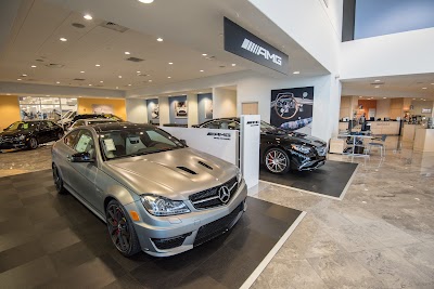 Photos of Mercedes-Benz of Miami