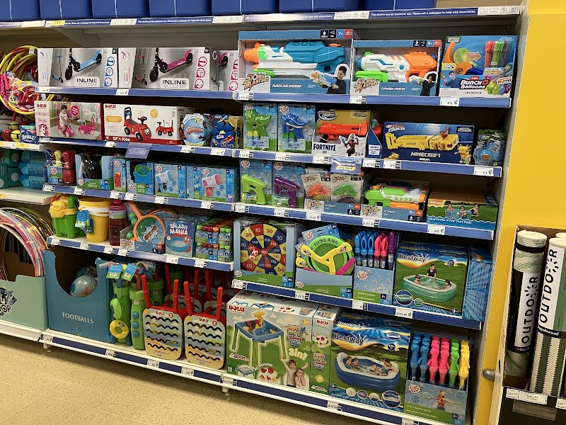 The Entertainer at Tesco photo 2