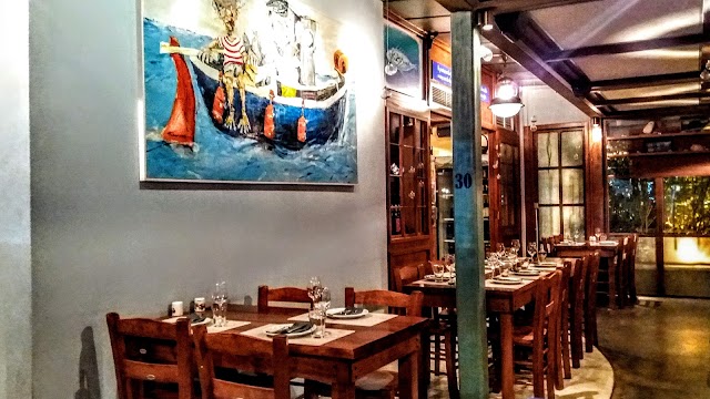 ΚΟΛΛΙΑΣ - KOLLIAS seafood restaurant