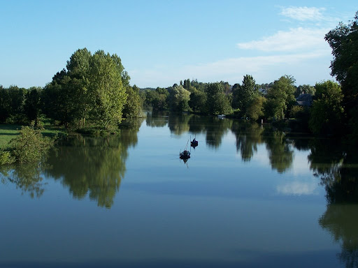 GR 35 De Verneuil d'Avre et d'Iton (Eure) à Rochefort-sur-Loire (Maine-et-Loire) - France