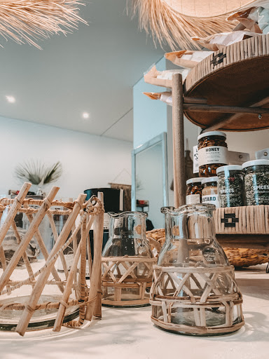 Unter den Linden Fashion & Home Gallery - Germany
