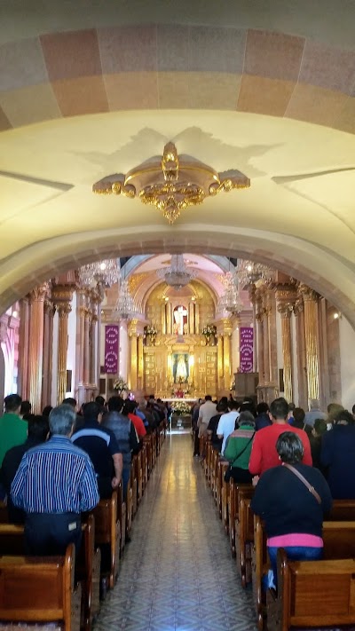 Photos of Temple and Convent of the Holy Cross