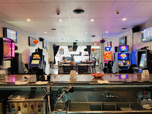 TC's 3 Bar Gallery - United States