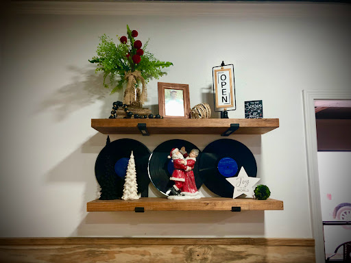 Dewey & Co Gallery - United States