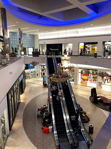 Fashion Outlets of Chicago - Thumbnail