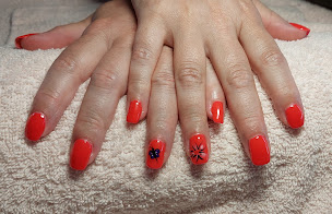 Photo n°2 de Vernis & Paillettes à Loudéac (Salon de manucure)