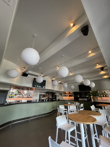 Gambaro's MG Bar
