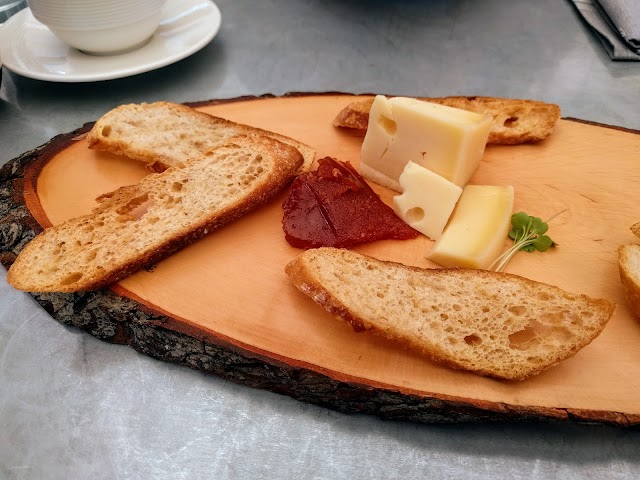 Thomas Hill Organics Bistro & Wine Bar