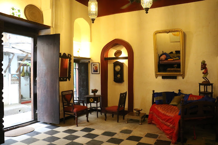 Emerson on Hurumzi by null