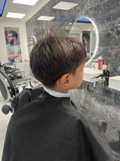 HairPalace chez Bekim - Thumbnail