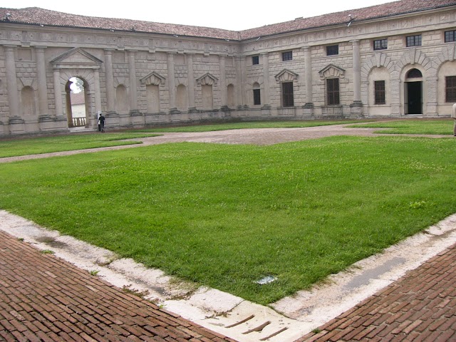 Palais Tè