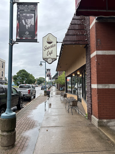 Superior Cafe - Visual