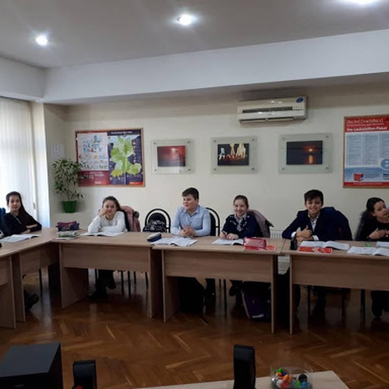 Polyglot ÈcoalÄ De Limbi StrÄine