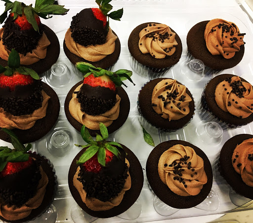 Taylor Made Cupcakes by Jessica - Thumbnail